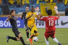 Hai đội bóng Việt Nam "nắm tay nhau" rời tứ kết AFC Cup