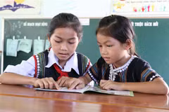 Học sinh trường Tiểu học Ia Ka, huyện Chư Păh, Gia Lai. (Ảnh: Hồng Điệp/TTXVN)