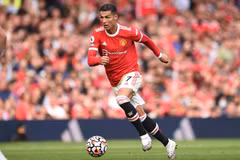 Cristiano Ronaldo đi bóng trong trận đấu giữa Manchester United và Newcastle ở giải Ngoại hạng Anh, trên sân Old Trafford ngày 11/9/2021. (Nguồn: dailysabah.com)