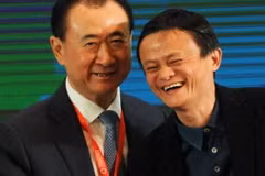 Wang Jianlin (trái) và Jack Ma. (Nguồn: Getty images)