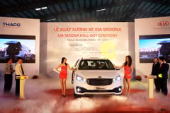 Xe Kia Sedona tại Lễ xuất xưởng. (Ảnh: Văn Sơn/TTXVN)