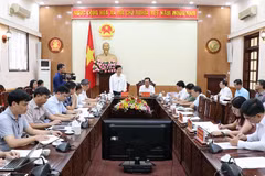 Thứ trưởng Bộ Giáo dục và Đào tạo Nguyễn Hữu Độ phát biểu tại buổi kiểm tra. (Nguồn: thainguyen.gov.vn)