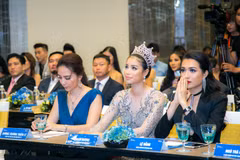 Các người đẹp đã và đang làm nên thành công cho Hoa hậu Hoàn vũ Việt Nam: (từ trái qua) Á hậu Dương Trương Thiên Lý, Hoa hậu Phạm Hương, Á Hậu Lệ Hằng. (Ảnh: BTC)