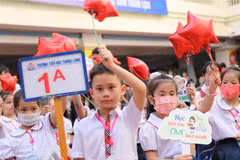 Học sinh lớp 1 trường Tiểu học Thăng Long, quận Hoàn Kiếm, Hà Nội. (Ảnh minh họa: Thanh Tùng/TTXVN)
