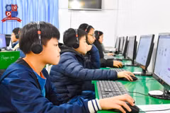 Thí sinh dự thi vòng 1 cuộc thi English Champion 2018. (Ảnh: BTC)
