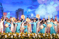 Một tiết mục của các nghệ sỹ Nhà hát Ca múa nhạc Việt Nam. (Nguồn: Facebook Nhà hát Ca Múa Nhạc Việt Nam) 
