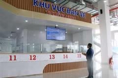 Khu vực quầy bán vé tại Bến xe miền Đông mới. (Ảnh: Tiến Lực/TTXVN) 