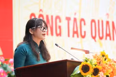 Bà Thang Thị Hạnh, Vụ trưởng Vụ Tổ chức phi chính phủ, phát biểu tại hội nghị. (Nguồn: laodong.vn) 