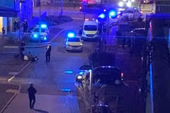 Cảnh sát được triển khai tại hiện trường một vụ đâm dao ở London, Anh. (Nguồn: Reuters/TTXVN) 