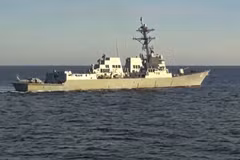 Tàu khu trục USS Chafee của Mỹ. (Nguồn: AP) 