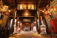 Bên trong Đền Quan Đế (di tích Quốc gia, phường Hàng Buồm, quận Hoàn Kiếm) sau khi đã được trùng tu. (Ảnh: Hoàng Hiếu/TTXVN) 