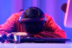 Một thanh niên 29 tuổi đã qua đời trong quán càphê Internet ở Ôn Châu, tỉnh Chiết Giang, Trung Quốc nhưng nhân viên trong quán không hề hay biết. (Nguồn: Shutterstock)