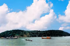 Vẻ đẹp yên bình của Hòn Chuối - đảo tiền tiêu trên vùng biển Tây Nam