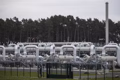 Gazprom nạp khí đốt vào nhánh hai của đường ống Dòng chảy phương Bắc 2
