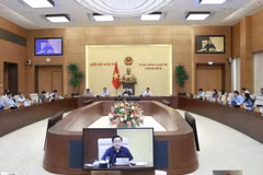Chủ tịch Quốc hội Vương Đình Huệ phát biểu. (Ảnh: Doãn Tấn/TTXVN)