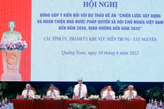 Chủ tịch nước Nguyễn Xuân Phúc chủ trì hội nghị. (Ảnh: Thống Nhất/TTXVN)
