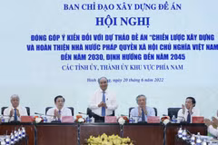 Chủ tịch nước Nguyễn Xuân Phúc chủ trì hội nghị. (Ảnh: Thống Nhất/TTXVN)