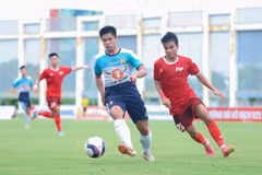 U21 LPBank Hoàng Anh Gia Lai (áo xanh) lên ngôi vô địch ở Giải U21 Quốc gia năm 2024. (Ảnh: PV/Vietnam+)