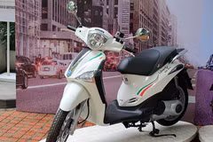 Piaggio Việt Nam ra mắt Liberty đặc biệt tích hợp máy quay