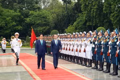 [Photo] Thủ tướng Nga Dmitry Medvedev thăm chính thức Việt Nam