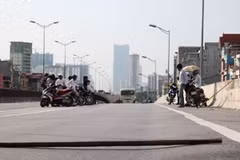 Vị trí lún đường vành đai 3 trên cao. (Ảnh: PV/Vietnam+)