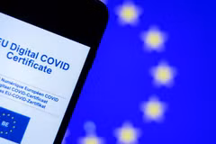 EU và Nga lên kế hoạch thảo luận về giấy chứng nhận tiêm phòng chung
