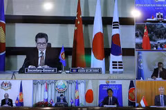 Tổng thư ký ASEAN Lim Jock Hoi phát biẻu. (Ảnh: Thống Nhất/TTXVN)