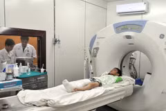 Tạm giữ hình sự đối tượng bạo hành bé trai 6 tuổi tại TP.HCM