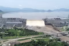 Công trình xây dựng đập thủy điện Đại Phục Hưng ở Guba, Ethiopia. (Ảnh: AFP/TTXVN)