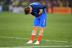 [Photo] Ronaldo-Griezmann: Cuộc đối đầu giữa hai số 7