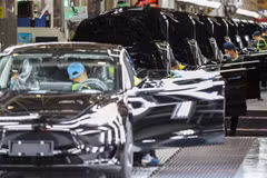 Bên trong nhà máy của Tesla ở Thượng Hải (Trung Quốc), ngày 20/11/2020. (Ảnh: THX/TTXVN)