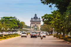 WB dự báo tăng trưởng của Lào có thể đạt 4,9% năm 2021, song nếu không kiểm soát được dịch bệnh, tốc độ tăng trưởng có thể chỉ đạt 2,8%. (Nguồn: eccil.org)