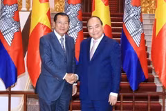Thủ tướng Nguyễn Xuân Phúc tiếp song phương Thủ tướng Chính phủ Hoàng gia Campuchia Samdech Techo Hun Sen. (Ảnh: Thống Nhất/TTXVN)