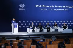 Phó Thủ tướng Thường trực Trương Hòa Bình phát biểu tại phiên bế mạc WEF ASEAN 2018. (Ảnh: Lâm Khánh/TTXVN)