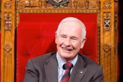 Thủ tướng Canada gia hạn nhiệm kỳ của Toàn quyền David Johnston
