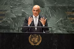 Ông Alain Berset phát biểu tại Đại hội đồng Liên hợp quốc khóa 78 ở New York (Mỹ). (Ảnh: AFP/TTXVN)