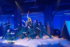 Chương trình “Huyền thoại tuổi thanh xuân” của đạo diễn, tác giả kịch bản Lê Quý Dương, biểu diễn thường xuyên tại Bảo tàng Phụ nữ Việt Nam. (Ảnh: Minh Thu/Vietnam+)