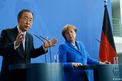 Tổng Thư ký Liên hợp quốc Ban Ki-moon và Thủ tướng Đức Angela Merkel. (Nguồn: dw.com) 