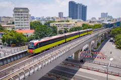Tuyến đường sắt Nhổn-Ga Hà Nội đoạn trên cao sẽ tạm dừng chạy tàu trong sáng ngày 9/11. (Ảnh: Hoài Nam/Vietnam+)