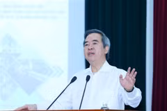 Trưởng Ban Kinh tế Trung ương Nguyễn Văn Bình quán triệt Nghị quyết số 55 của Bộ Chính trị về định hướng Chiến lược phát triển năng lượng quốc gia của Việt Nam đến năm 2030, tầm nhìn đến năm 2045. (Ảnh: Phương Hoa/TTXVN)