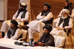 Phái đoàn Taliban tham gia đàm phán ở Qatar hồi tháng 9/2020. (Ảnh: AFP/TTXVN)