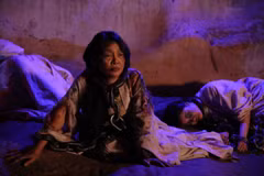 Nghệ sỹ Trà My trong vai bà Thanh Đề sau khi bị đày xuống địa ngục. (Ảnh: PV/Vietnam+)