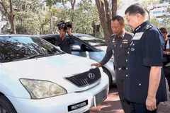 Cảnh sát Thái Lan trả lại xe ăn trộm cho các đối tác Malaysia. (Nguồn: The Star)