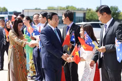 Thủ tướng và Phu nhân kết thúc chuyến thăm chính thức Australia