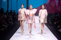 [Photo] Khi gấm vóc Nhật gặp gỡ hồn Việt truyền thống trên sàn runway 