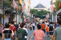 Trời hửng nắng thích hợp cho người dân vui chơi cuối tuần. (Ảnh: Thanh Tùng/TTXVN)