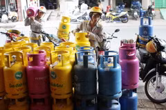 Giá gas sẽ giảm 40.000 đồng mỗi bình kể từ ngày 1/11
