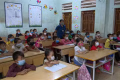 Học sinh lớp 2, trường Phổ thông dân tộc bán trú – Tiểu học Niêm Sơn, xã Niêm Sơn, huyện Mèo Vạc (Hà Giang). (Ảnh: Nguyễn Chiến/TTXVN)