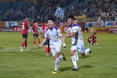 Tuấn Hải 'bừng sáng' giúp Hà Nội FC giữ lại 1 điểm trước Công an Hà Nội