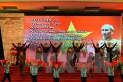 Hùng tráng chương trình nghệ thuật "Bước chân người lính"